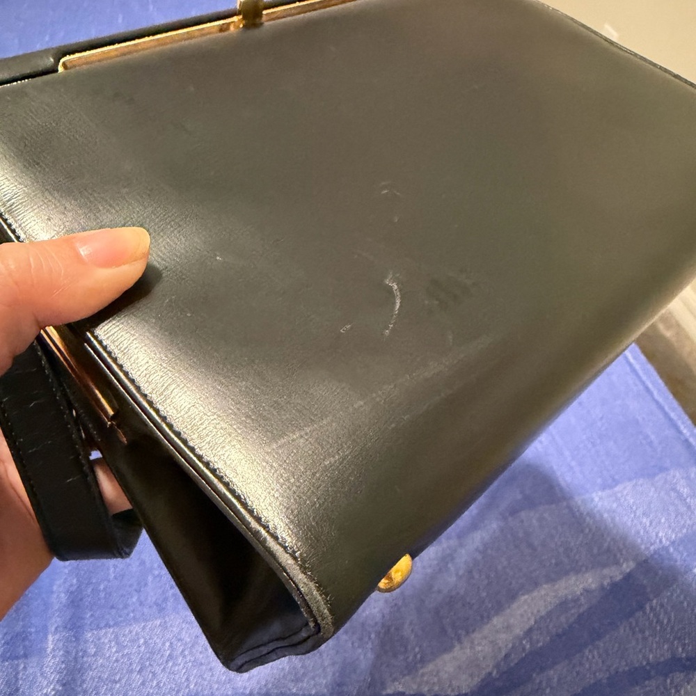 Vintage Sophisticated Black Leather Shoulder Bag Genuine Leather Medium Size - Picture 15 of 16